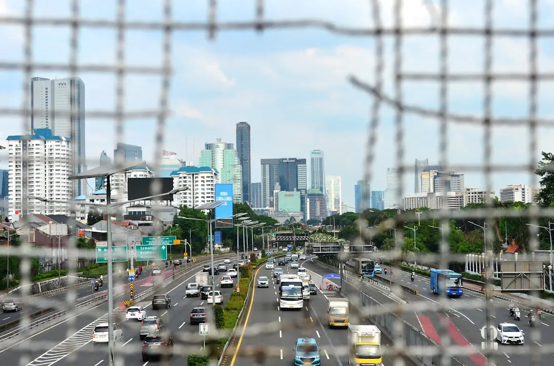 报警主机与视频监控联动方案在西南企业的落地实践封面图