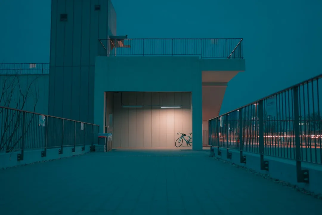 成都指尖时代安防监控设备与门禁控制器选型指南封面图