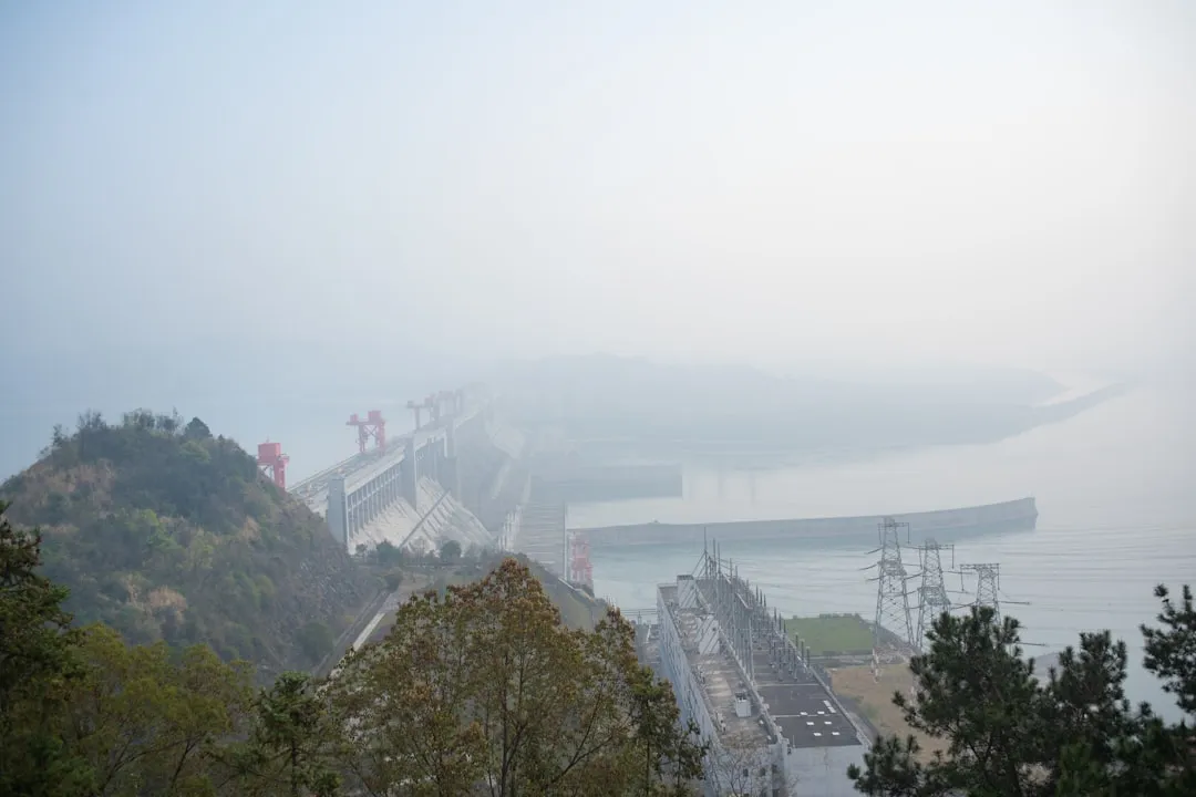 成都产业园区门禁控制器选型要点与配置方案