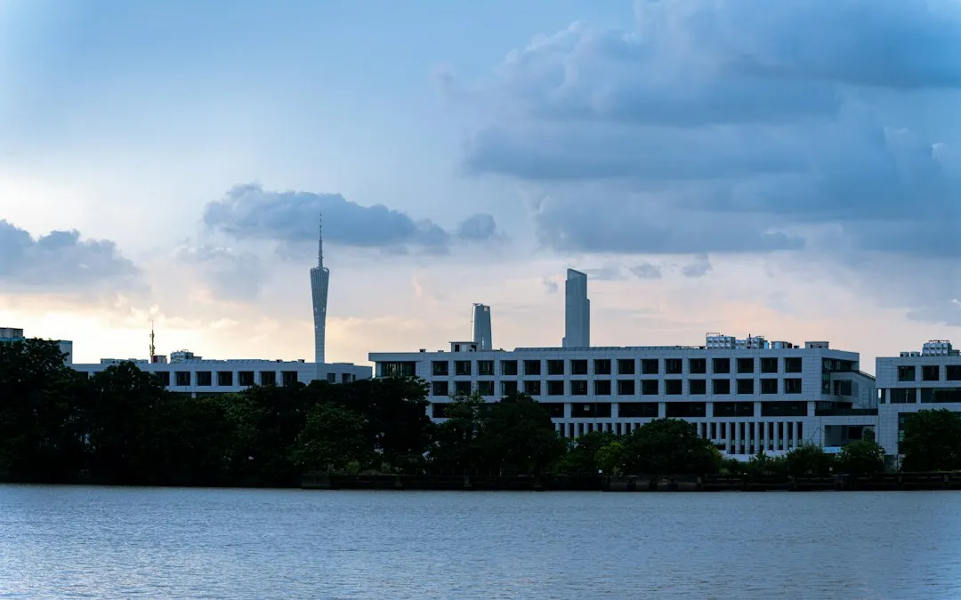 成都指尖时代安防监控设备与门禁控制器在园区场景的选型要点